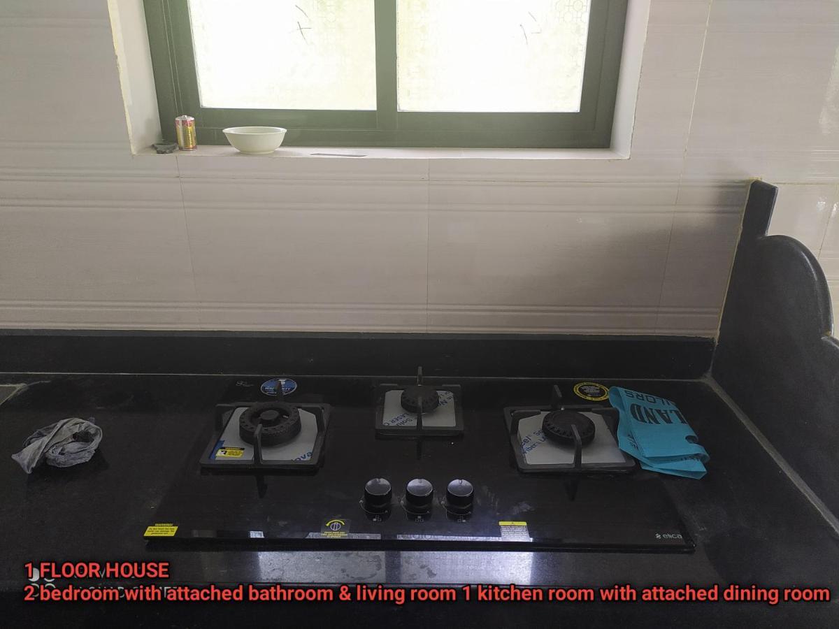 Sarvesh R Arundekar Home Stay Gokarna in Beach Side AC Room Exterior foto
