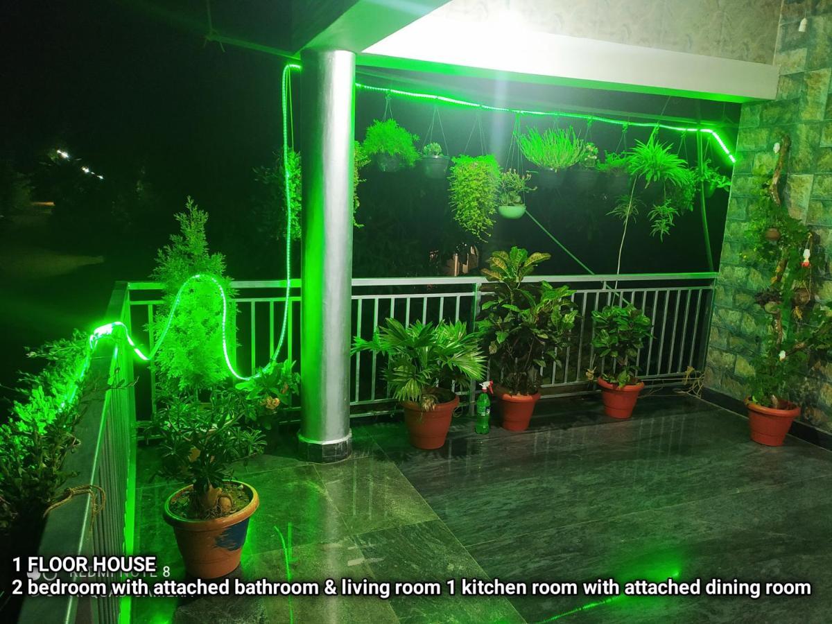 Sarvesh R Arundekar Home Stay Gokarna in Beach Side AC Room Exterior foto