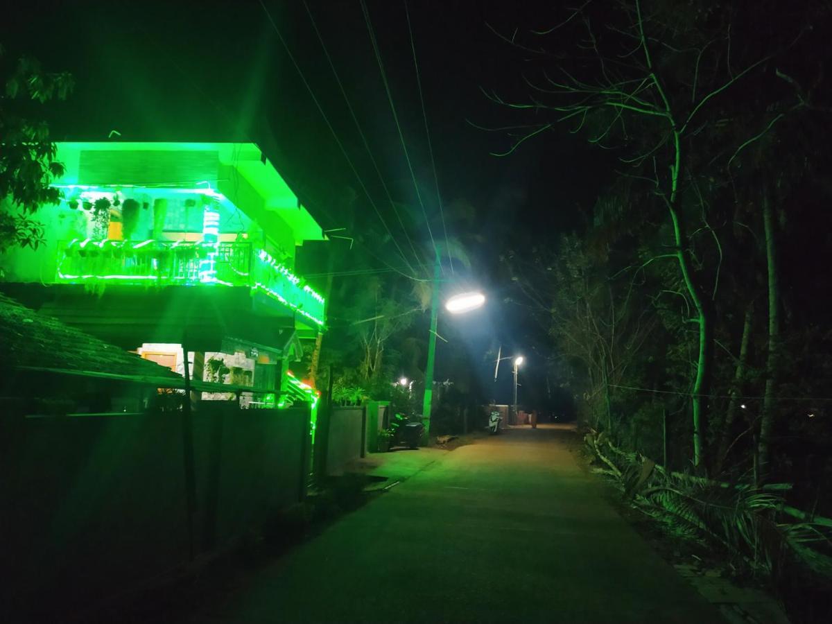 Sarvesh R Arundekar Home Stay Gokarna in Beach Side AC Room Exterior foto