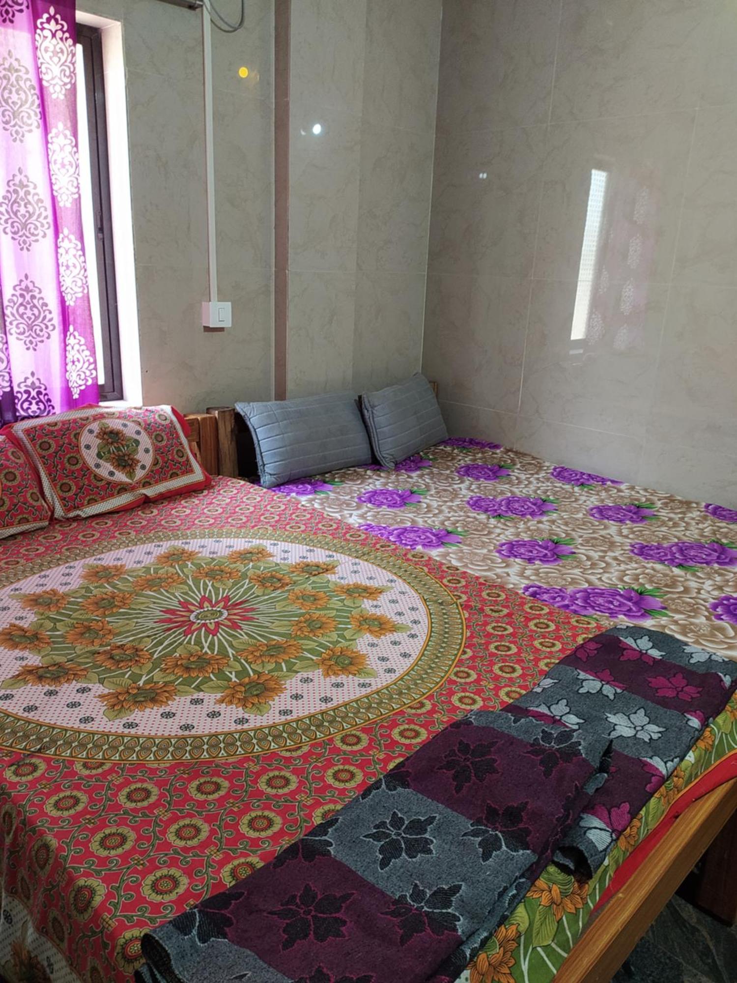 Sarvesh R Arundekar Home Stay Gokarna in Beach Side AC Room Exterior foto