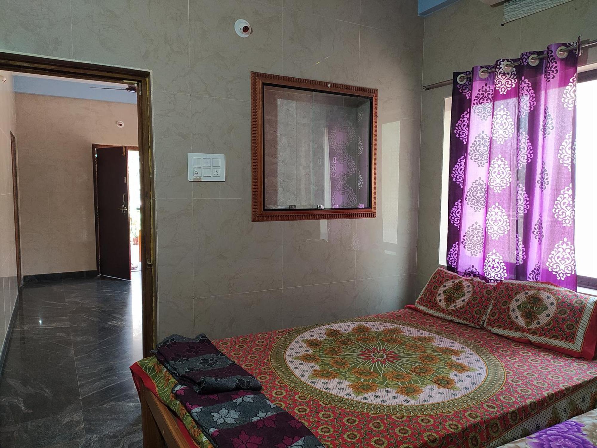 Sarvesh R Arundekar Home Stay Gokarna in Beach Side AC Room Exterior foto